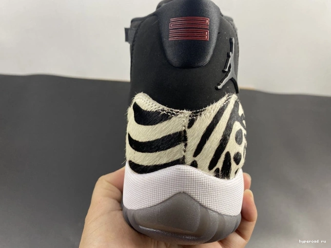 AR0715-010 INSTINCT 11 JORDAN ANIMAL AIR 1203